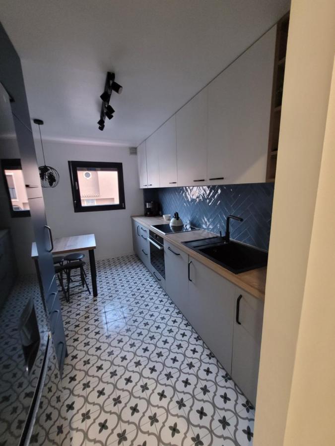 Apartamentos Sabinillas San Luis de Sabinillas Esterno foto